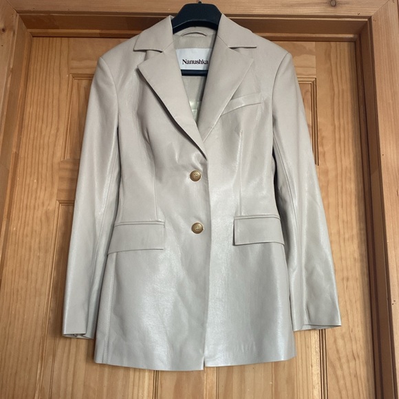 Nanushka blazer Vegan leather Beige NEW with tag - Picture 2 of 9
